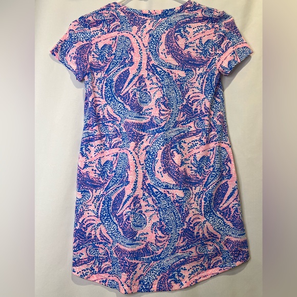 NWT Lilly Pulitzer Etta V-Neck Top in Maybe Gator Print - Picture 2 of 3